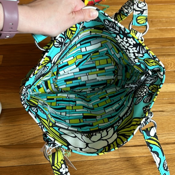 Vera Bradley Glenna bag in Island Bloom NWT - Picture 5 of 5